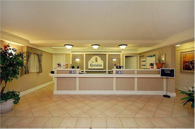 Days Inn By Wyndham San Diego Vista Exterior foto